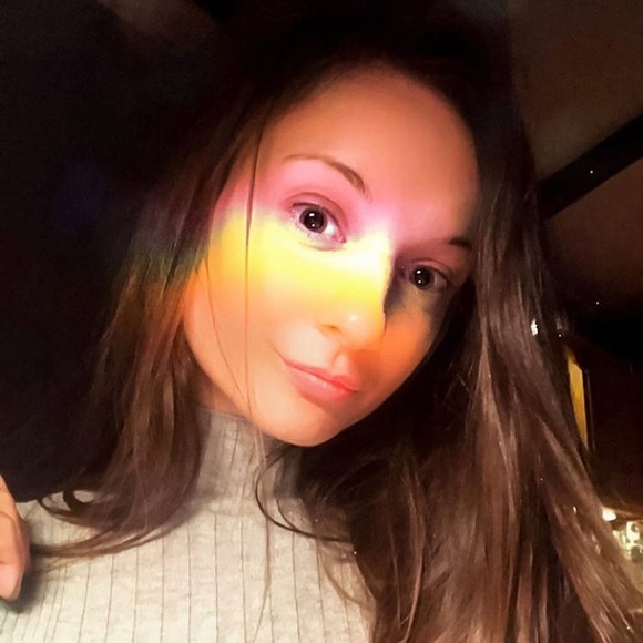 Meet your Posher, Melissa - Picture 2 of 8